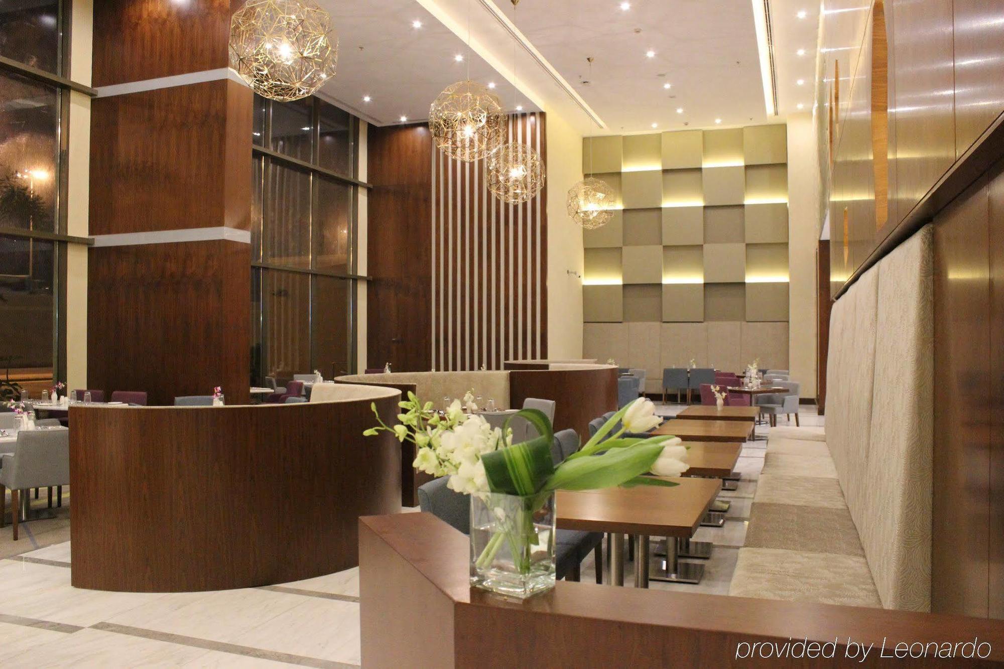 Holiday Inn Jeddah Gateway By Ihg Exterior photo