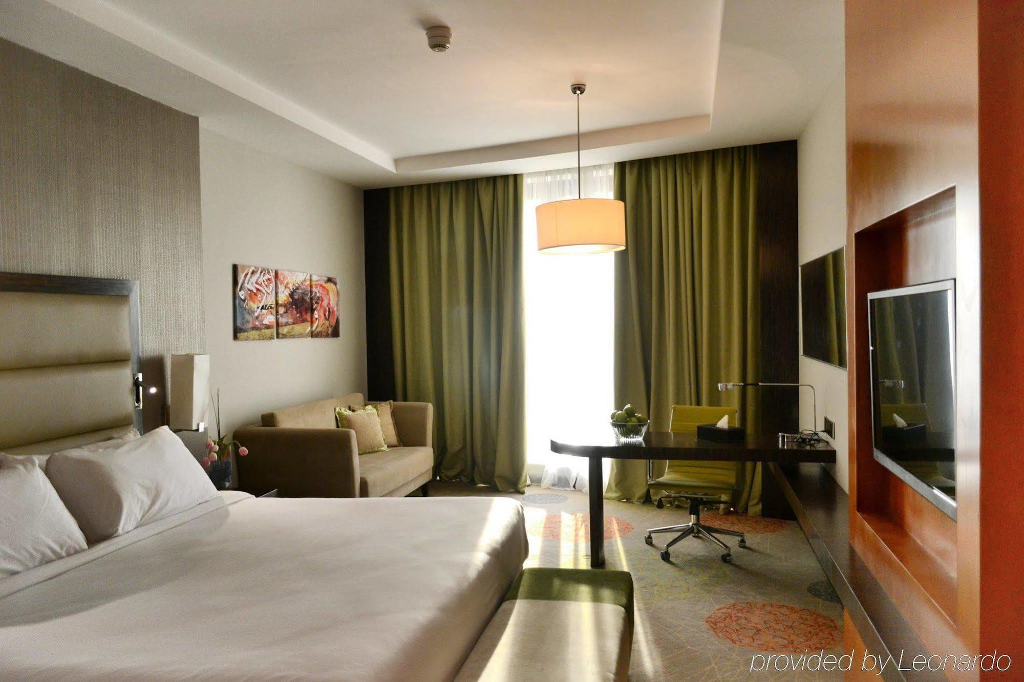 Holiday Inn Jeddah Gateway By Ihg Exterior photo