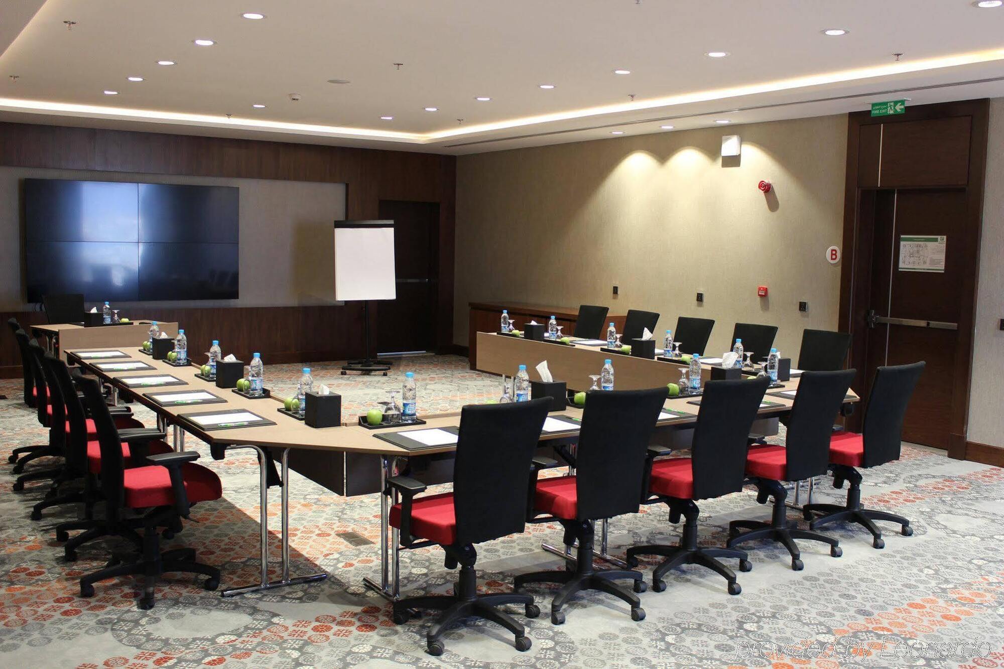 Holiday Inn Jeddah Gateway By Ihg Exterior photo